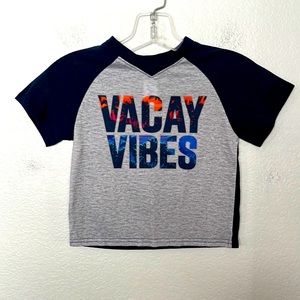 VACAY VIBES T-SHIRT🏝BY THE CHILDREN’S PLACE BOYS SIZE 4 NWOT EXCELLENT COND.